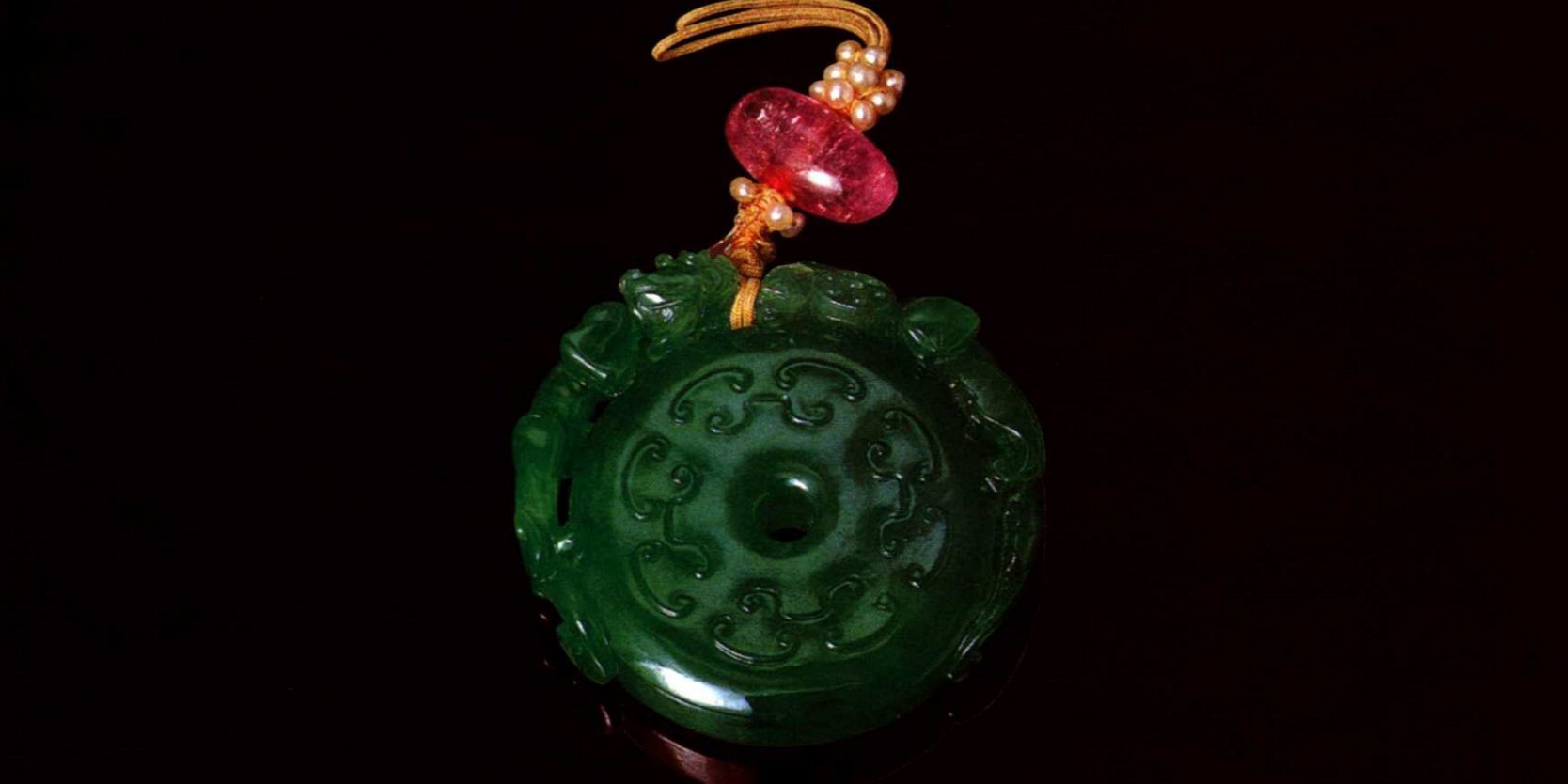 z清翡翠螭龙壁佩